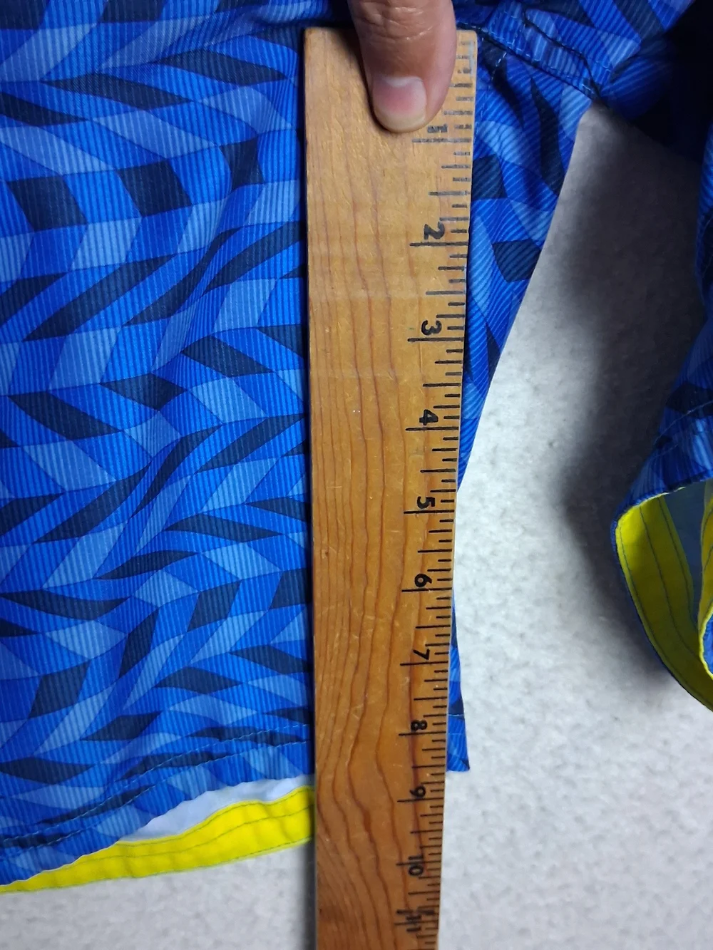 Nike Men's XXL Blue Chevron 8